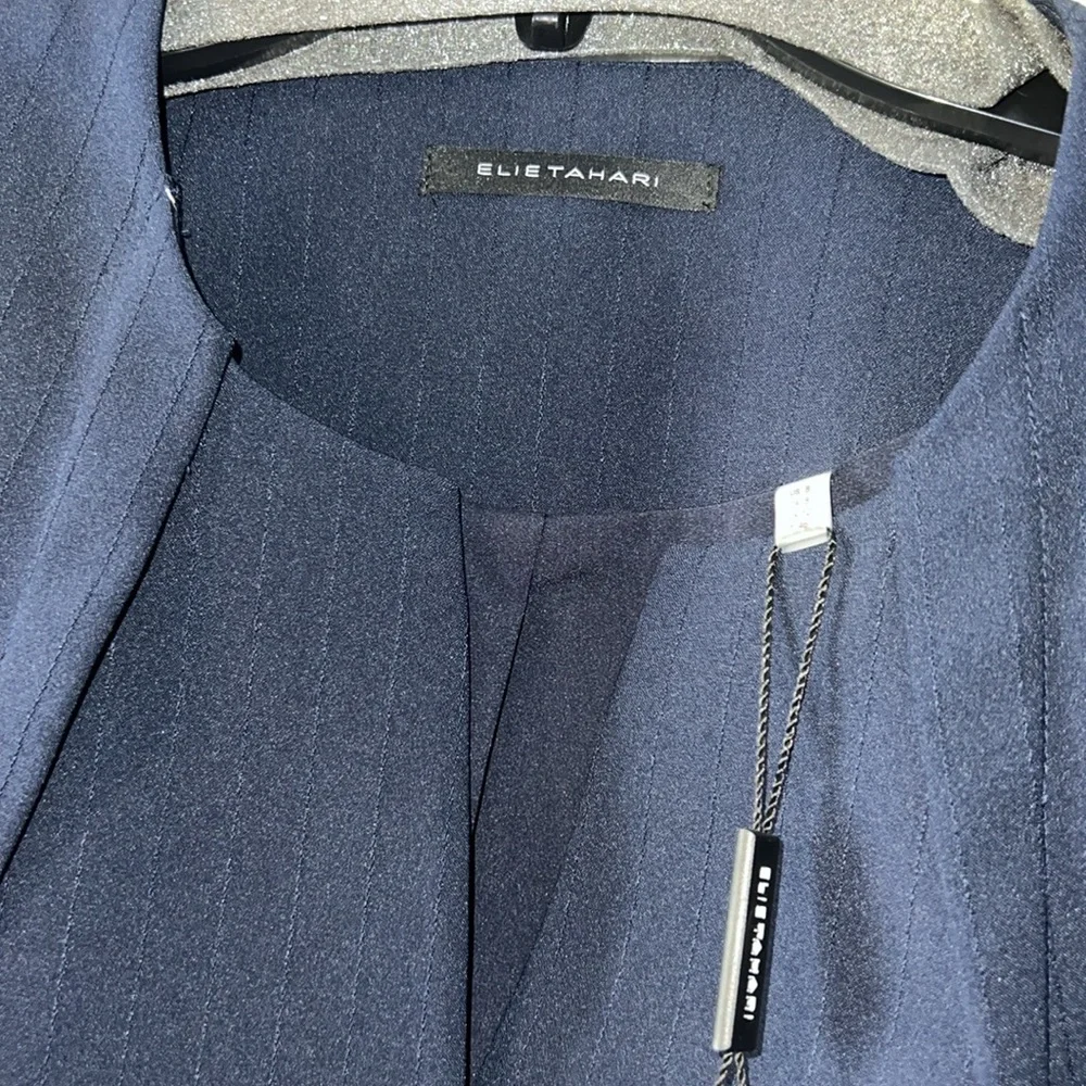 NWT Elie Tahari, navy single gold button blazer - Picture 2 of 12
